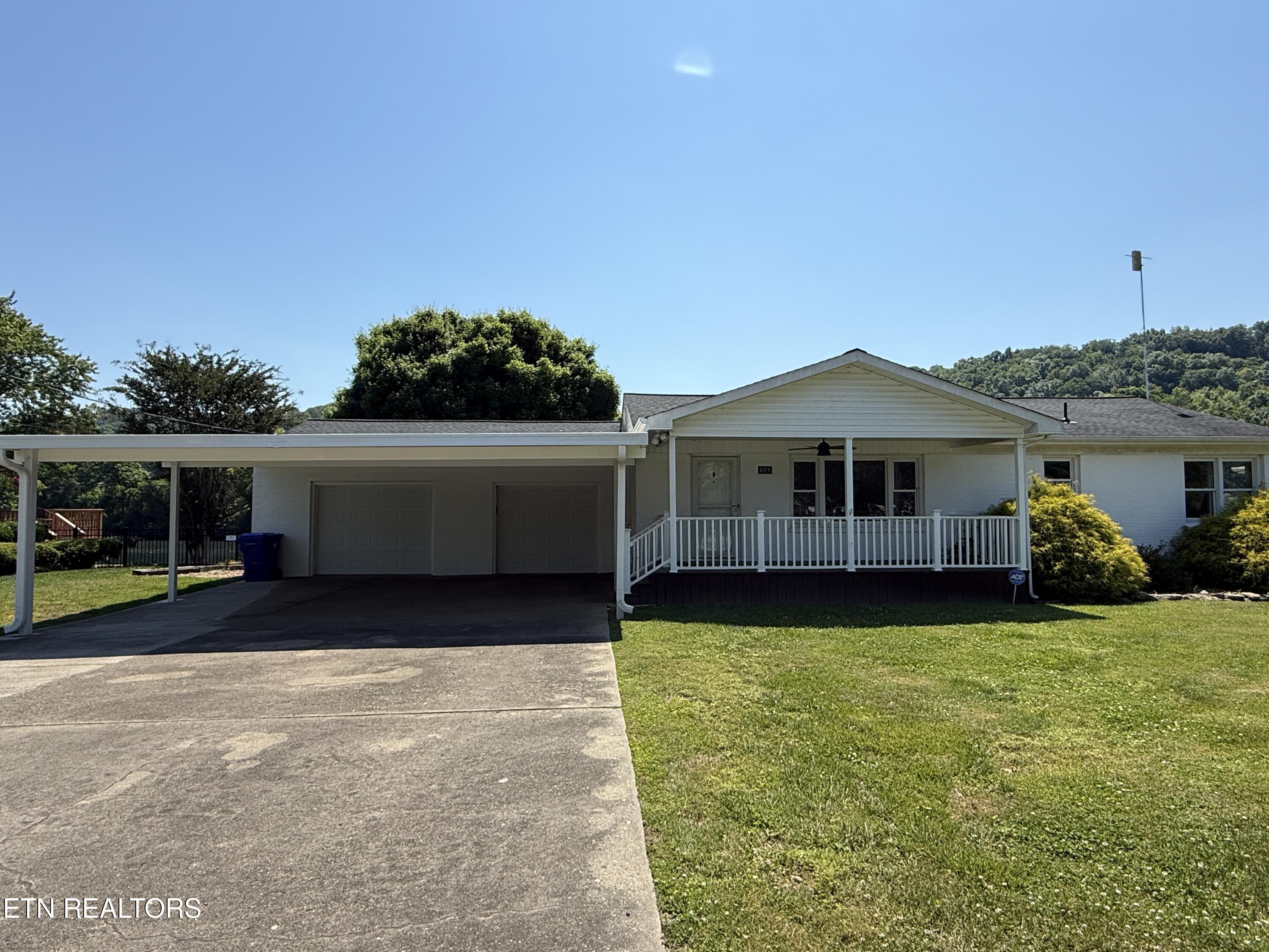 408 Riverside Drive Clinton, TN 37716 - Photo 12 of 29 IMG_6970