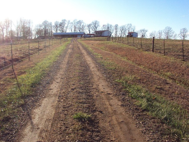 536 Sparrow Road Lafayette, TN 37083 - Photo 2 of 30 Gallery Image 2