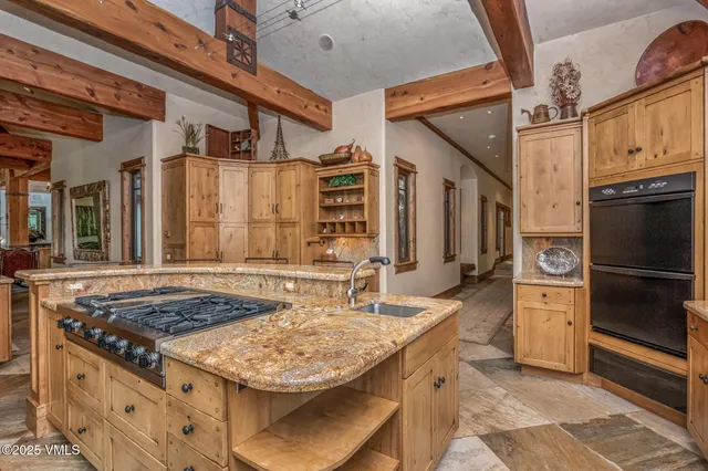 a bath tub sitting in a bathroom next to a tub