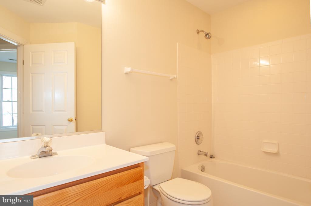 6677 Debra Lu Way Springfield, VA 22150 - Photo 22 of 29 Upper Level Hall Bath