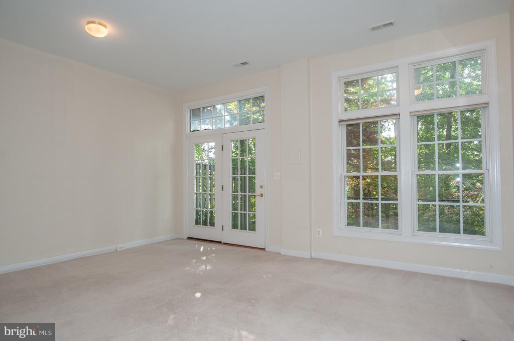 6677 Debra Lu Way Springfield, VA 22150 - Photo 25 of 29 Rec Room