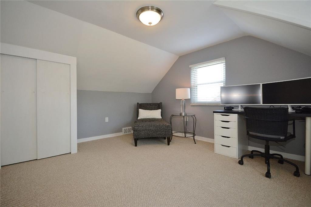 1004 Hastie Road Pittsburgh, PA 15234 - Photo 18 of 25 Gallery Image 18