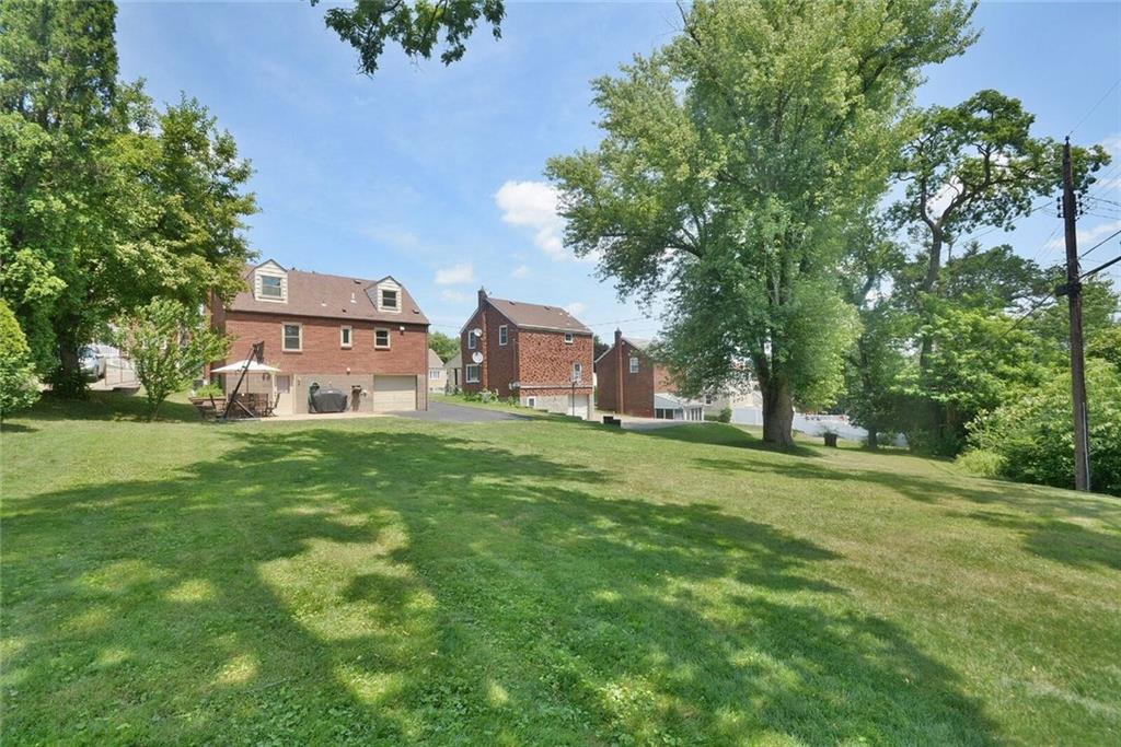 1004 Hastie Road Pittsburgh, PA 15234 - Photo 24 of 25 HUGE flat backyard