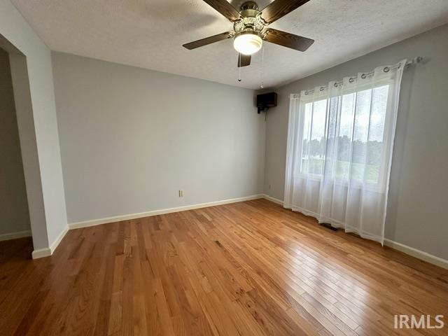 5495 Sand Pit Road Bedford, IN 47421 - Photo 8 of 34