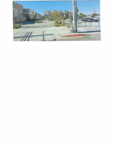 $3,075 | 9423 Sepulveda Boulevard, Unit 5, North Hills, CA 91343