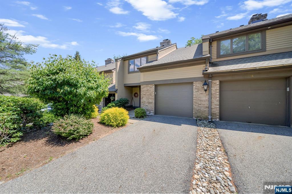 12 Sandburg Court Mahwah, NJ 07430 - Photo 33 of 33