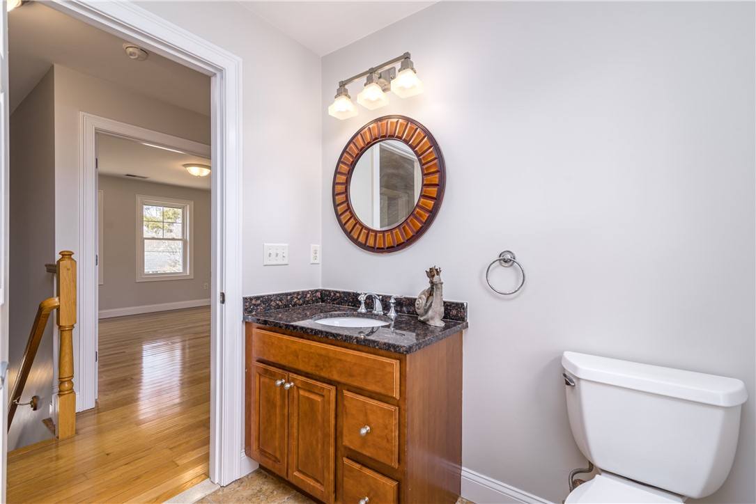 95 Juniper Road South Kingstown, RI 02879 - Photo 18 of 40 Upstairs Bath