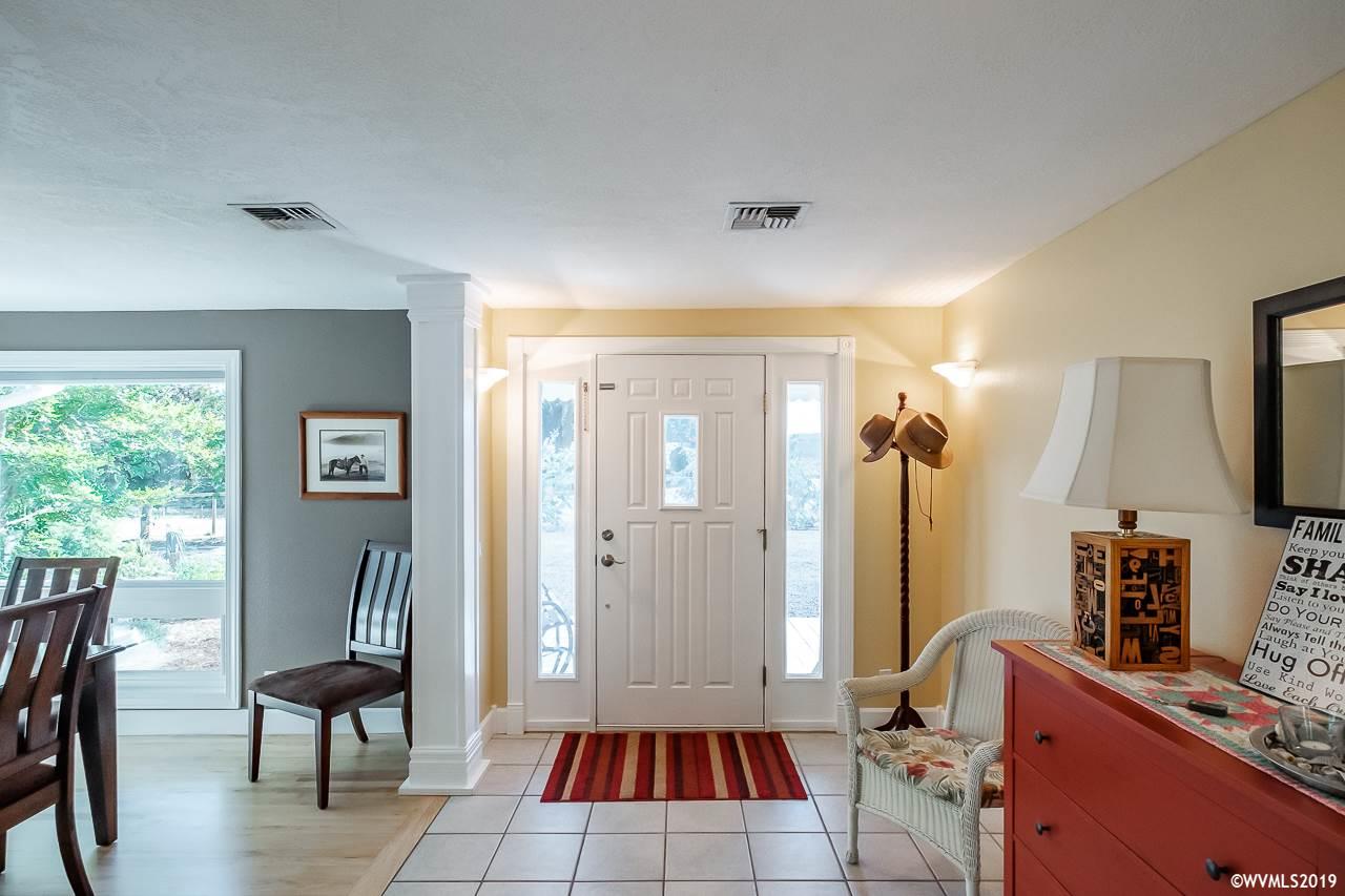26029 Southwest Inavale Way Corvallis, OR 97333 - Photo 5 of 42 Gallery Image 5