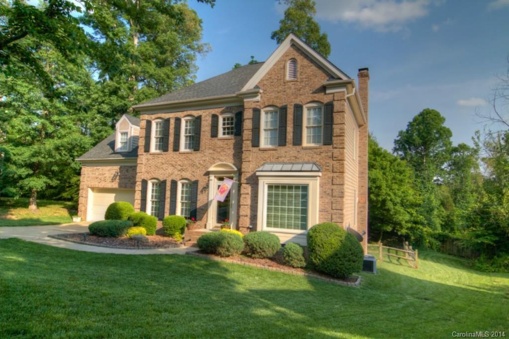 10702 Ridge Acres Road Charlotte, NC 28214 - Photo 1 of 24 Gallery Image 1