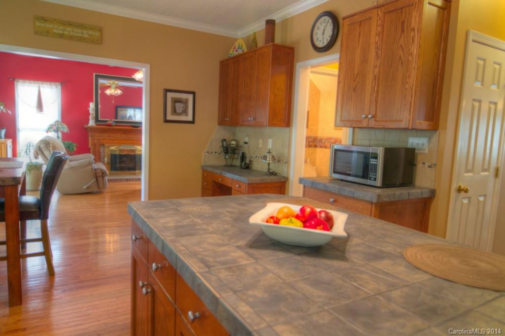 10702 Ridge Acres Road Charlotte, NC 28214 - Photo 11 of 24 Gallery Image 11