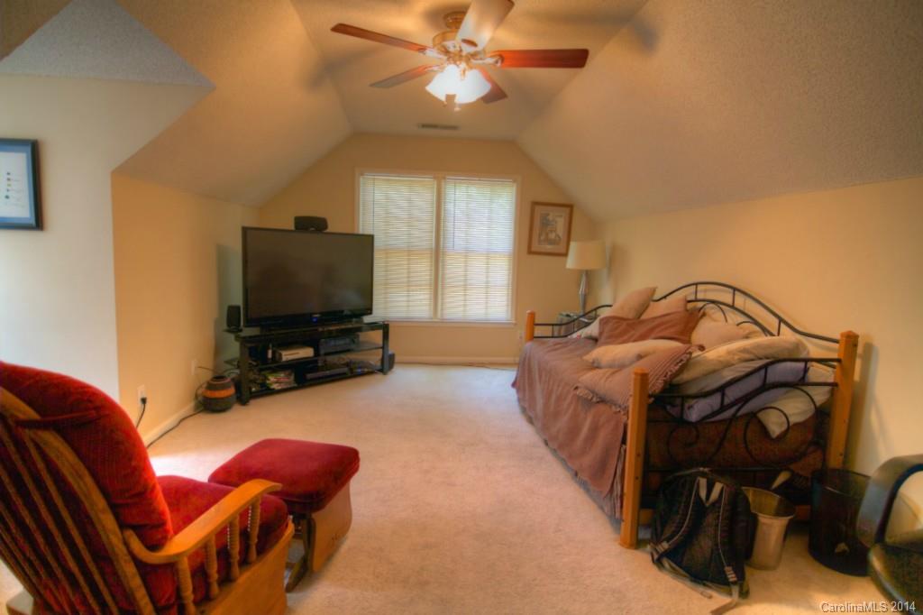 10702 Ridge Acres Road Charlotte, NC 28214 - Photo 24 of 24 Gallery Image 24