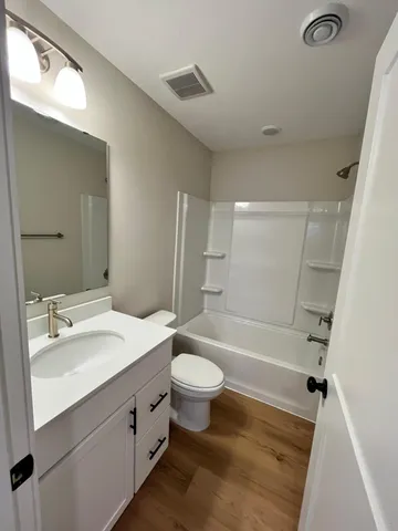 $424,900 | 1132 Dorothy Lane, Elko New Market, MN 55054