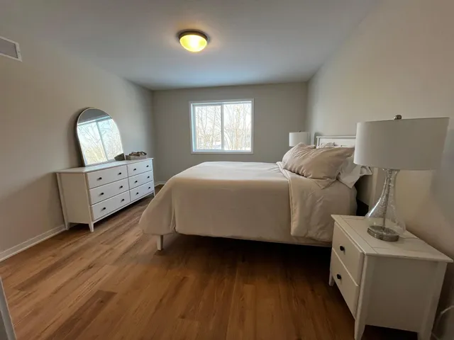 $424,900 | 1132 Dorothy Lane, Elko New Market, MN 55054