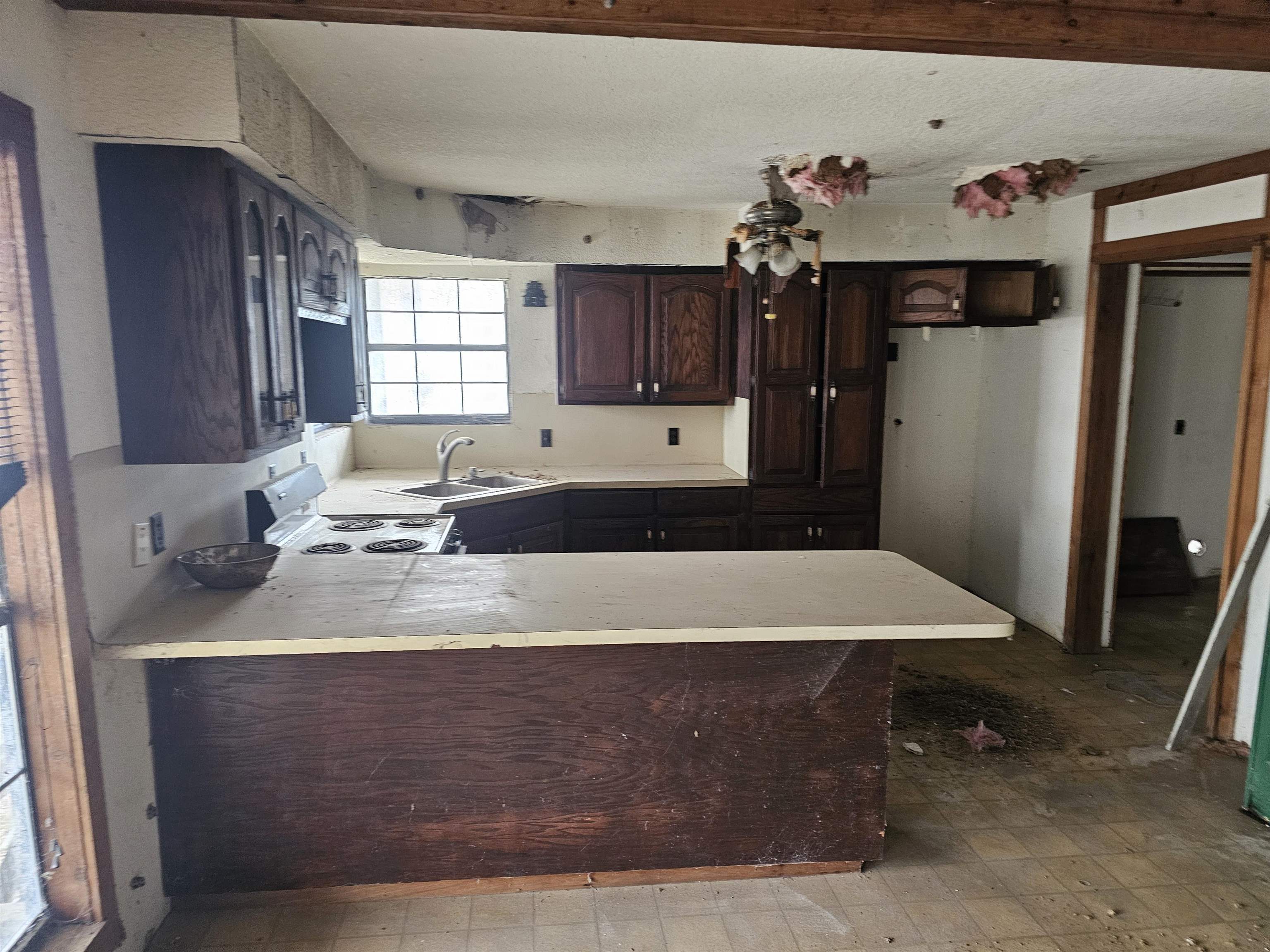 17089 Boondocks Road Beaumont, TX 77705 - Photo 2 of 12