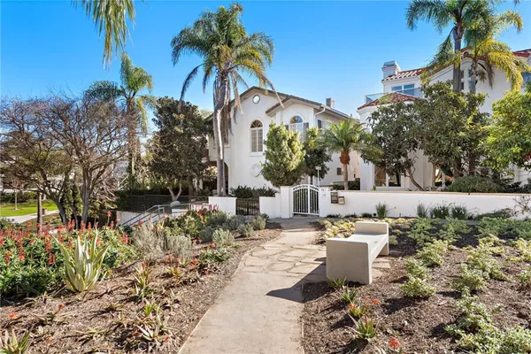 $12,500 | 322 Jasmine Avenue, Corona del Mar, CA 92625