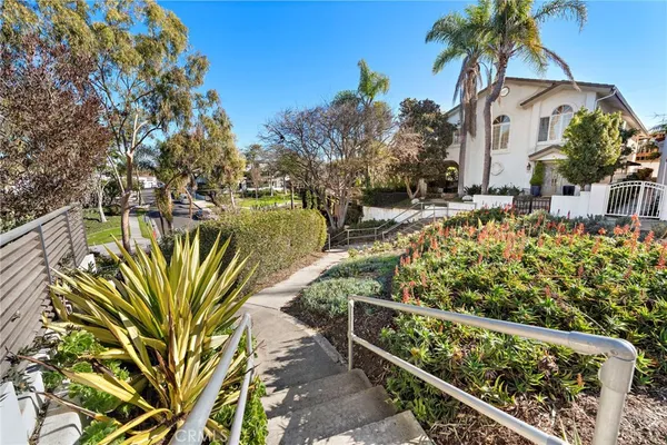 $12,500 | 322 Jasmine Avenue, Corona del Mar, CA 92625