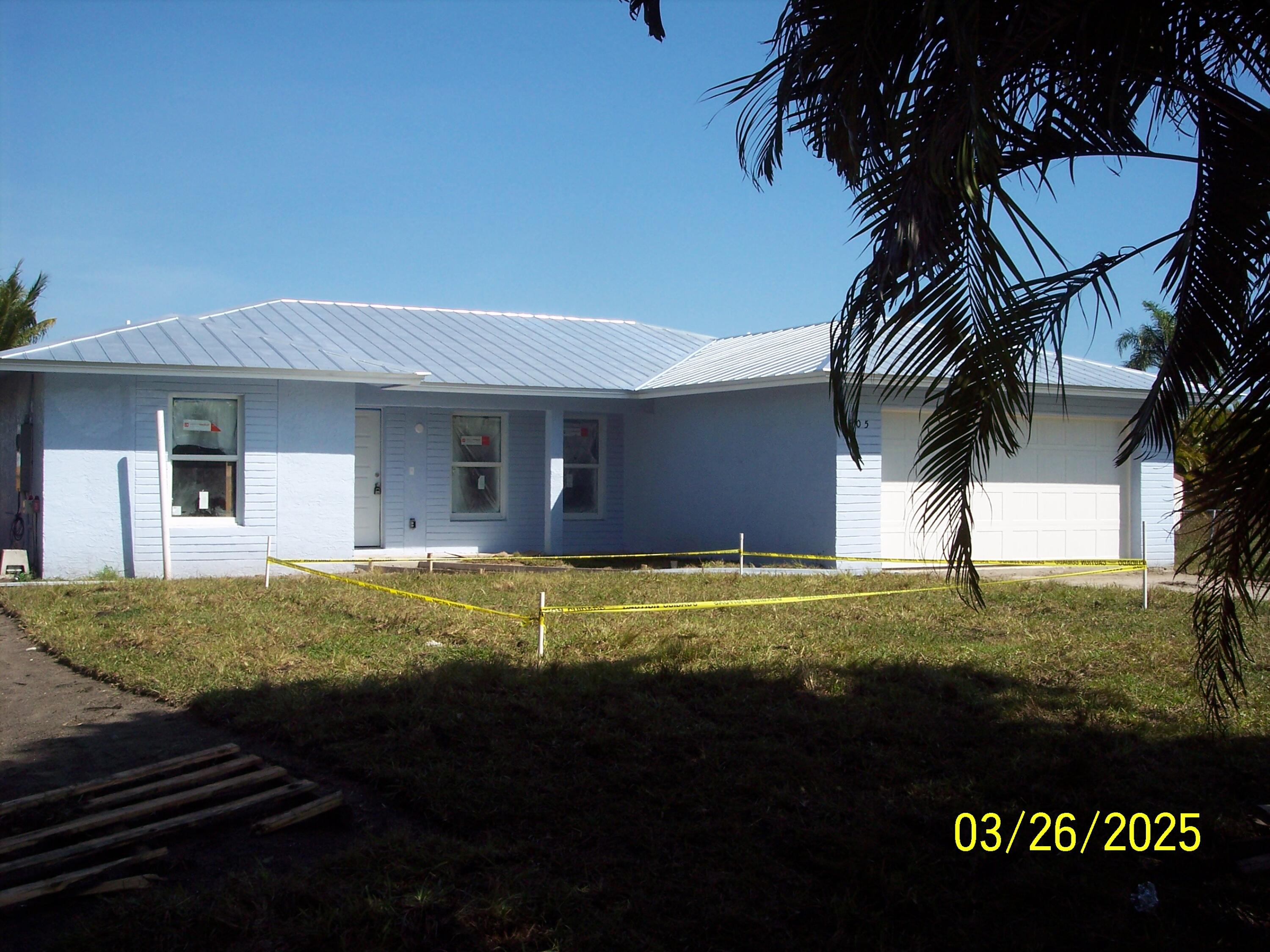2805 Southeast Carroll Street Stuart, FL 34997 - Photo 7 of 10 a view of outdoor space and yard
