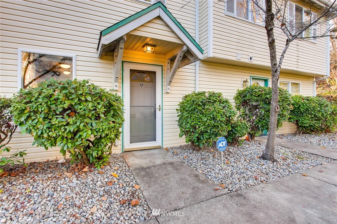 833 Southwest Sunset Boulevard, Unit K53 Renton, WA 98057 - Photo 2 of 18