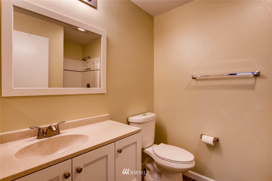 833 Southwest Sunset Boulevard, Unit K53 Renton, WA 98057 - Photo 12 of 18