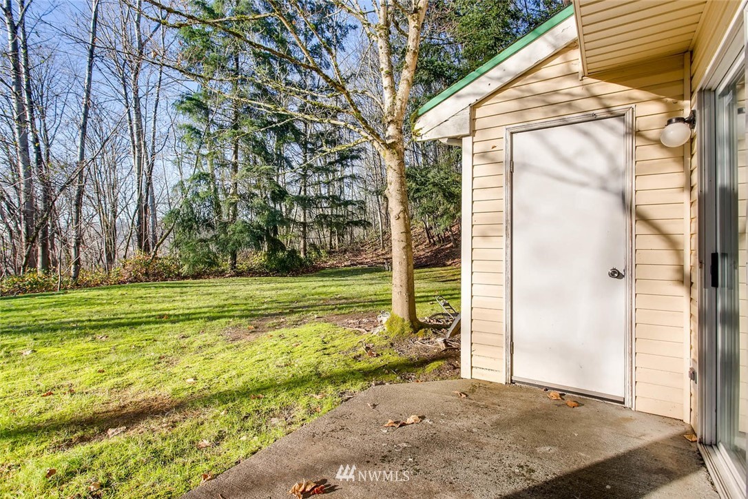 833 Southwest Sunset Boulevard, Unit K53 Renton, WA 98057 - Photo 17 of 18