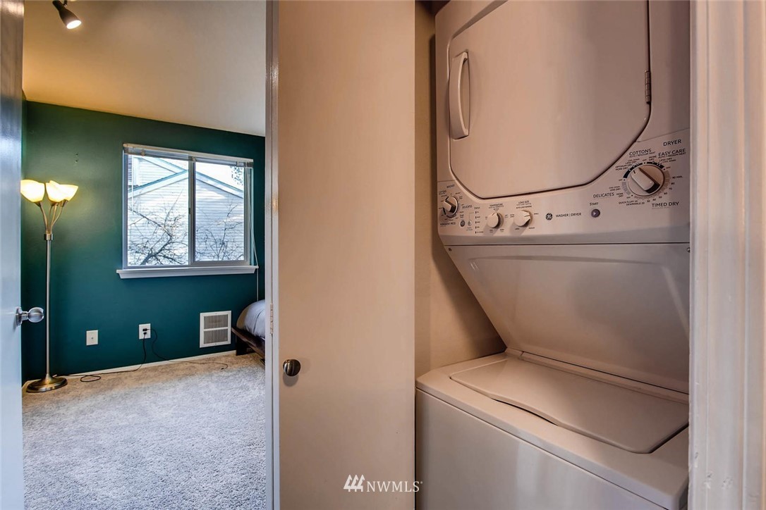 833 Southwest Sunset Boulevard, Unit K53 Renton, WA 98057 - Photo 9 of 18