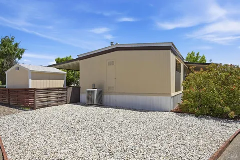 $193,900 | 34 Magnolia Drive, Calistoga, CA 94515
