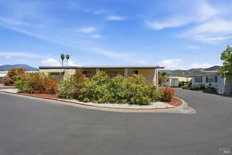 $193,900 | 34 Magnolia Drive, Calistoga, CA 94515