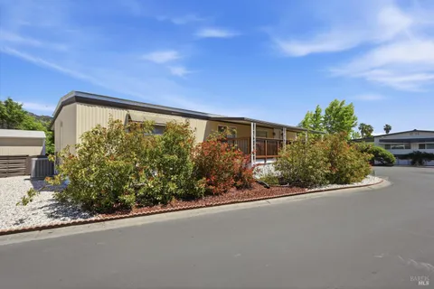 $193,900 | 34 Magnolia Drive, Calistoga, CA 94515