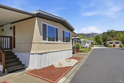 $193,900 | 34 Magnolia Drive, Calistoga, CA 94515