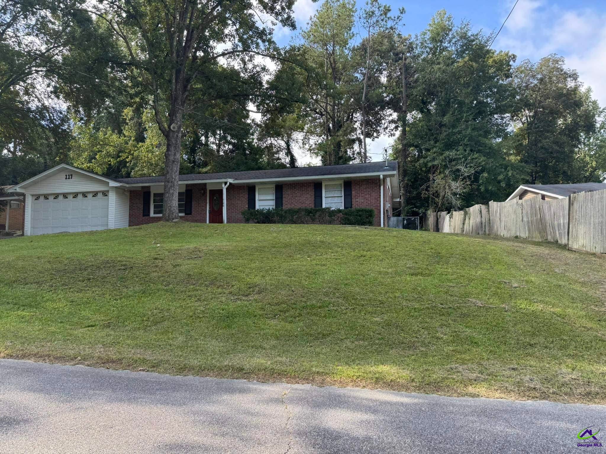 117 Colonial Road Warner Robins, GA 31088 - Photo 1 of 14 Gallery Image 1