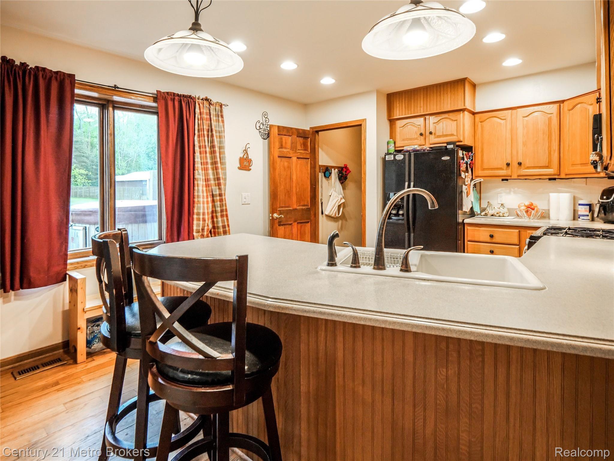 9551 Bray Road Millington, MI 48746 - Photo 7 of 40 7.jpg