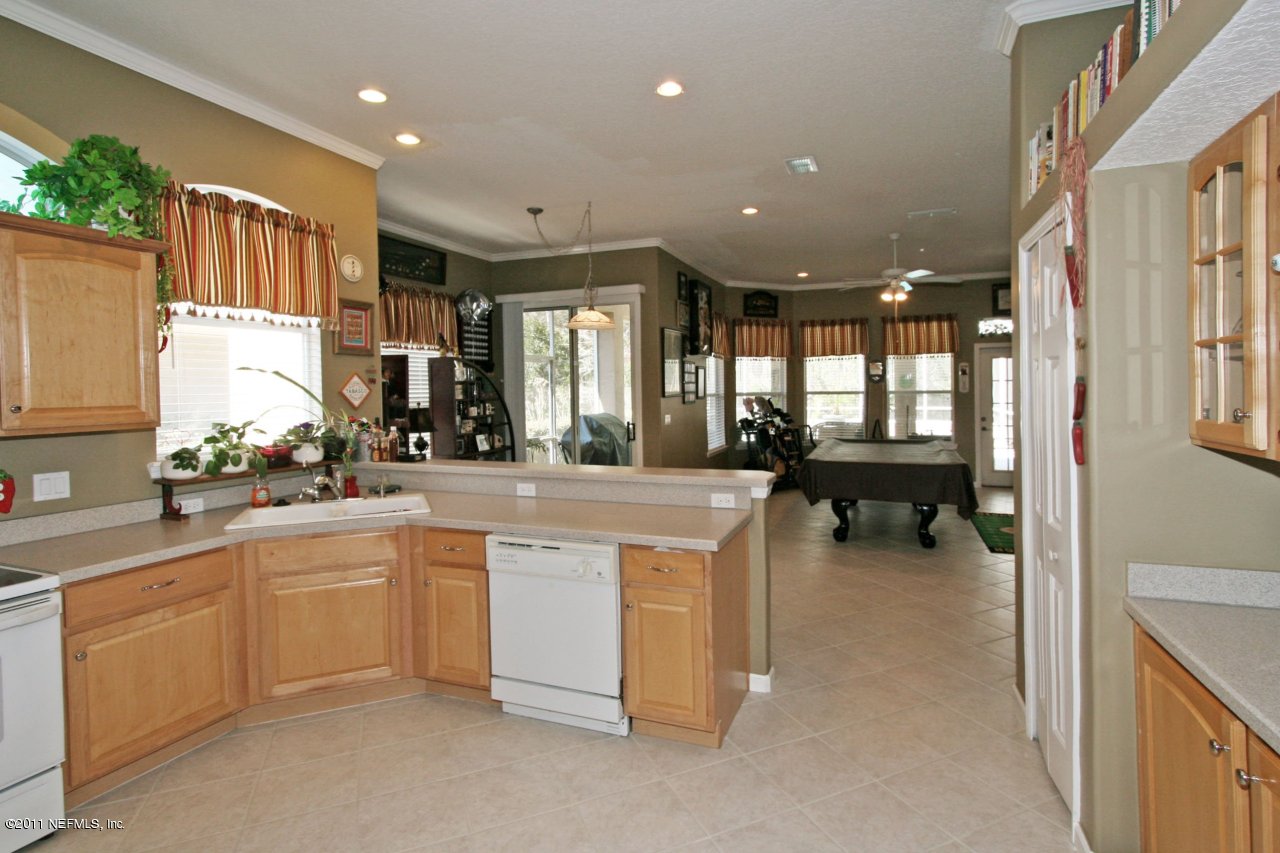 168 Edge Of Woods Road St. Augustine, FL 32092 - Photo 8 of 20 Kitchen