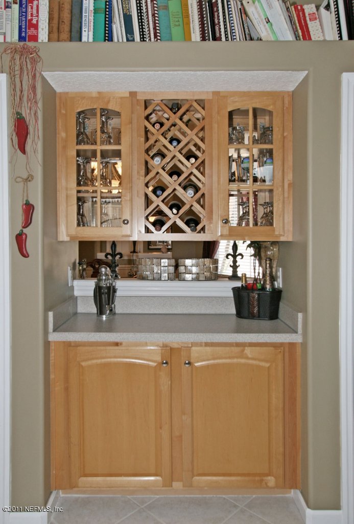 168 Edge Of Woods Road St. Augustine, FL 32092 - Photo 9 of 20 Kitchen2