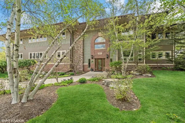 $479,000 | 415 South Wells Street, Unit 804, Lake Geneva, WI 53147