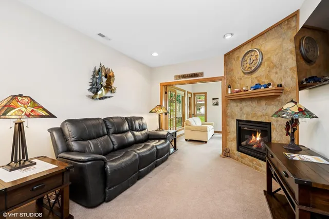 $479,000 | 415 South Wells Street, Unit 804, Lake Geneva, WI 53147