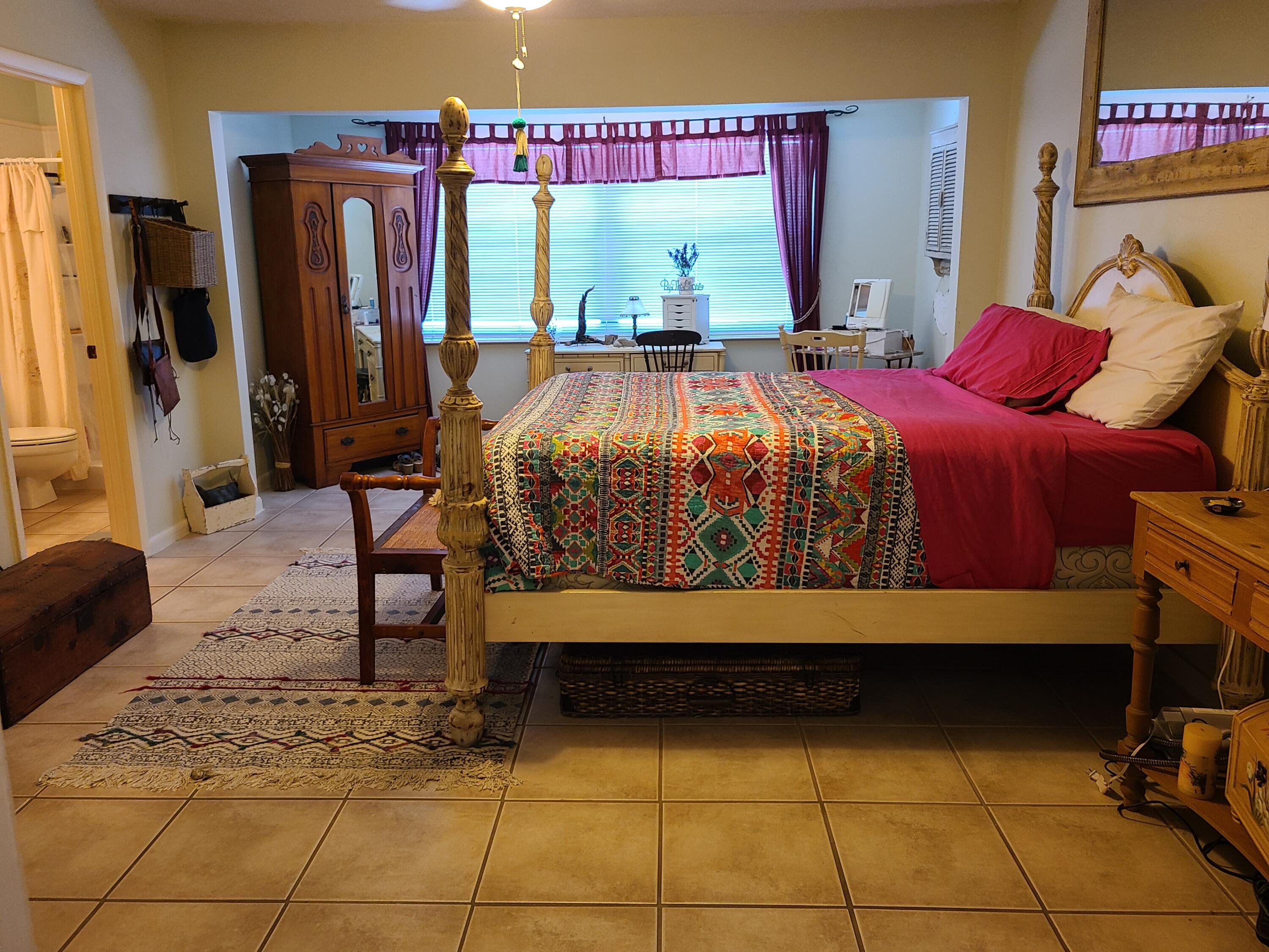 2090 Colonial Road, Unit 2 Fort Pierce, FL 34950 - Photo 19 of 25 20220723_141815