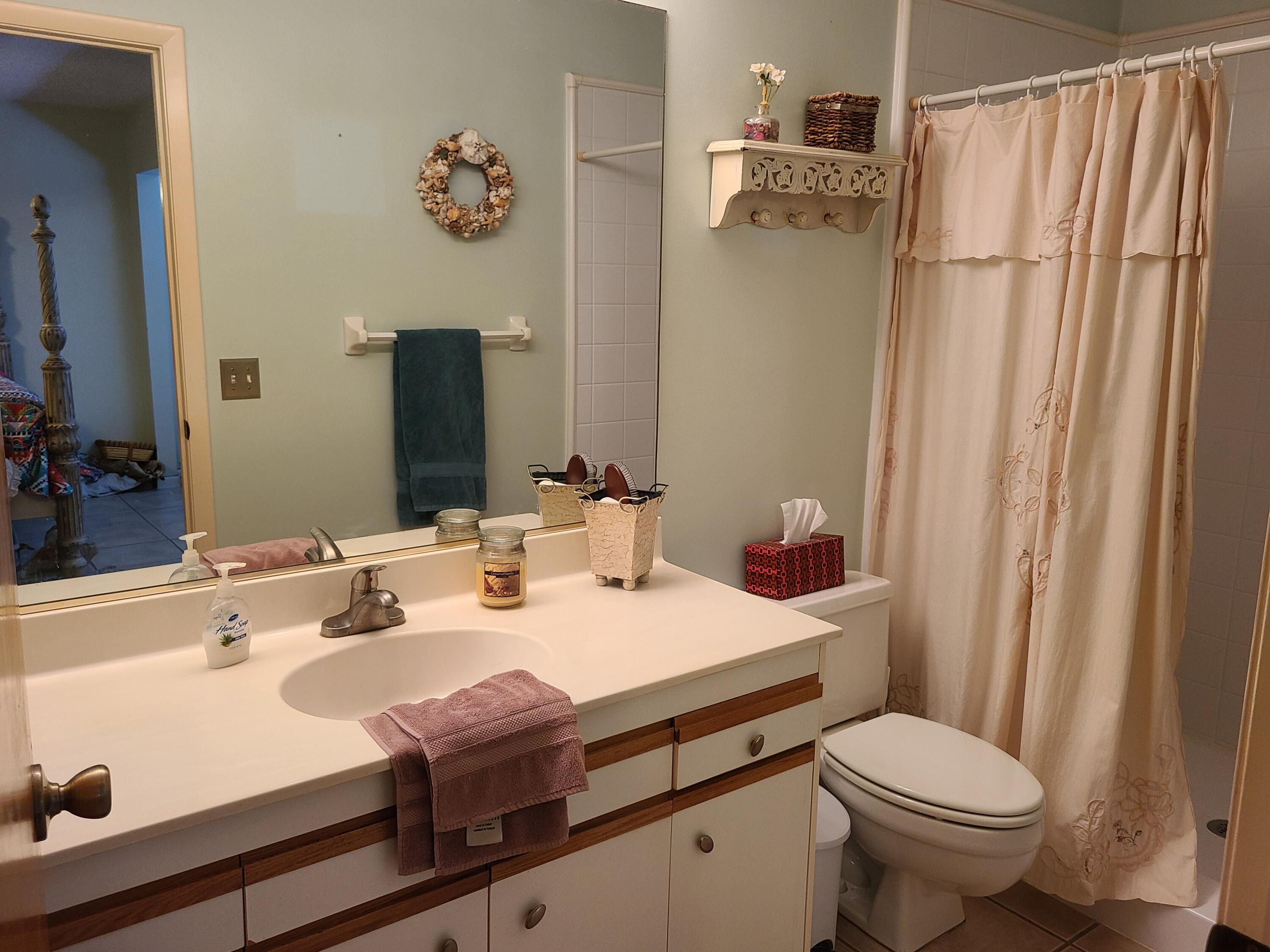 2090 Colonial Road, Unit 2 Fort Pierce, FL 34950 - Photo 21 of 25 20220723_141702