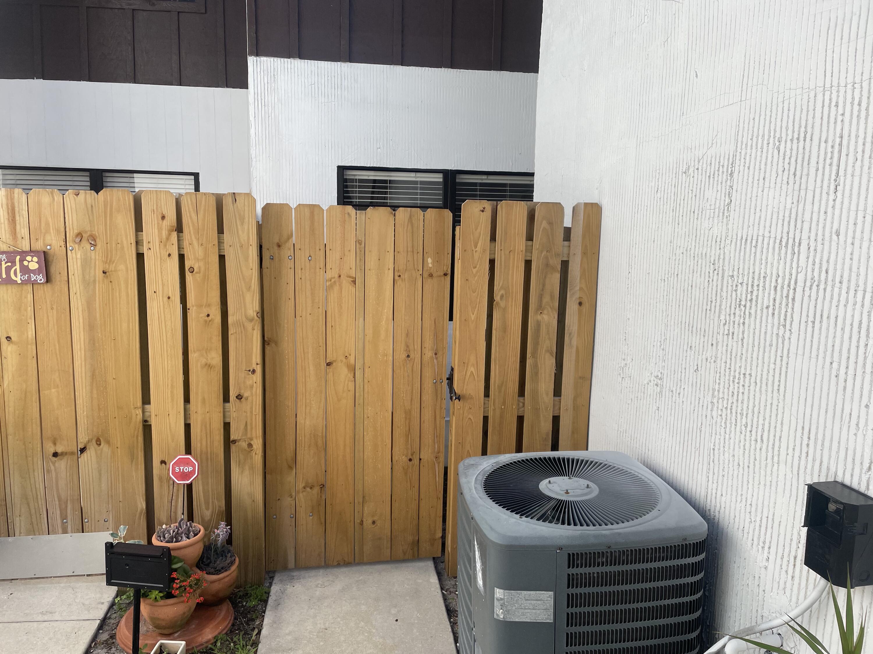 2090 Colonial Road, Unit 2 Fort Pierce, FL 34950 - Photo 25 of 25 IMG_2132