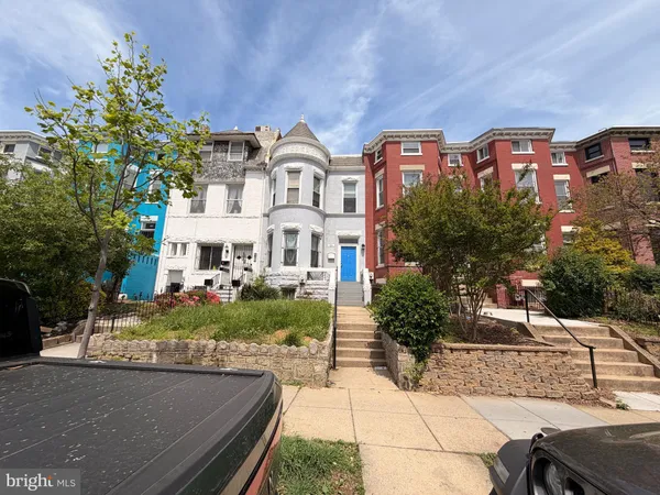 $550,000 | 20 R Street Northeast, Washington, DC 20002