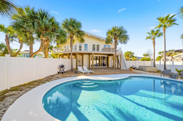 $997,000 | 417 Cobia Avenue, Fort Walton Beach, FL 32548