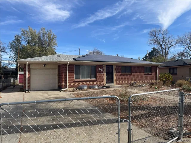 a view of a house with outdoor space