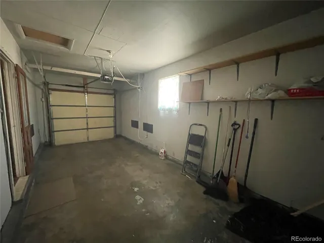 a view of a yard with an empty space