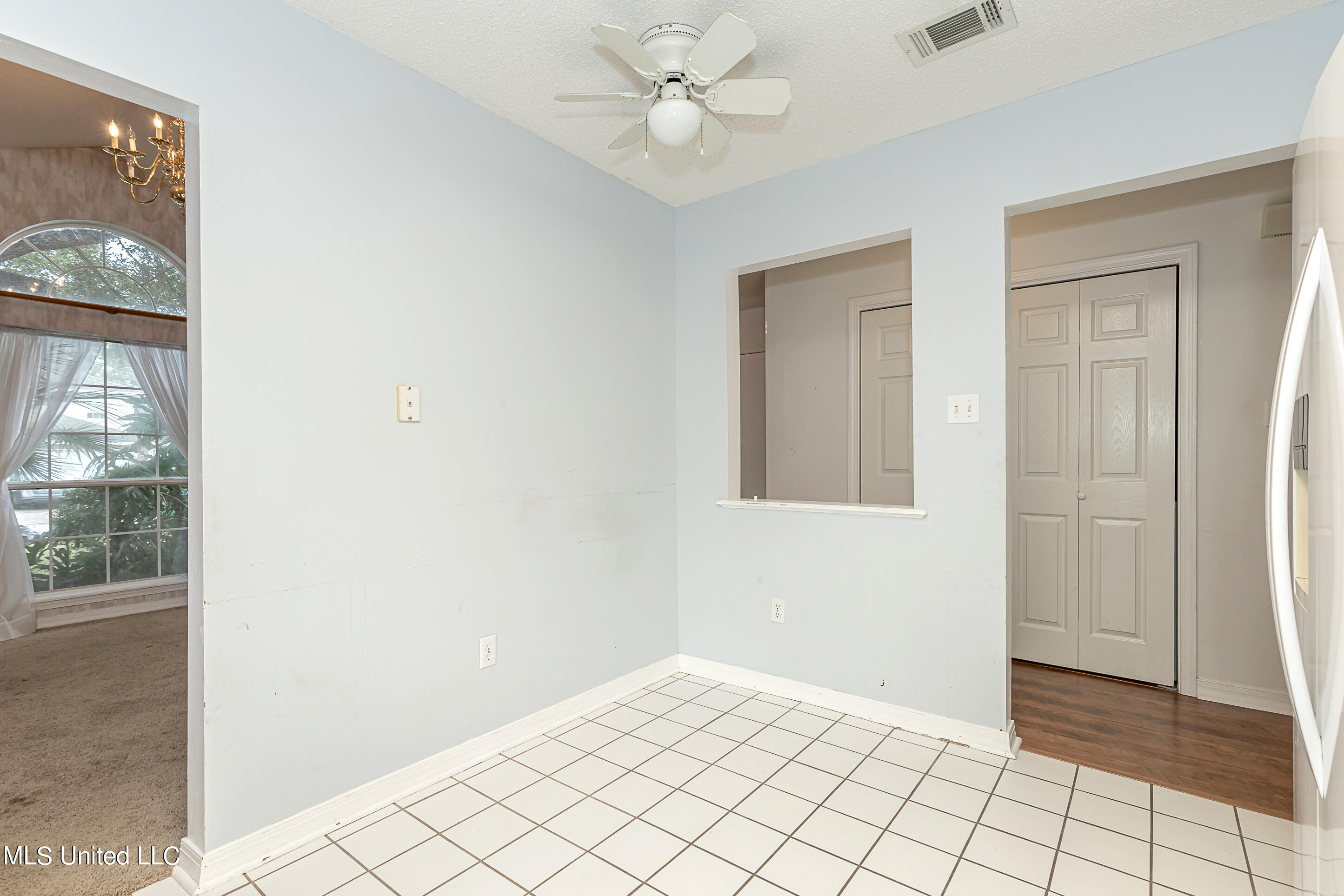 3621 Reeves Lane Ocean Springs, MS 39564 - Photo 12 of 51 IMG_2719
