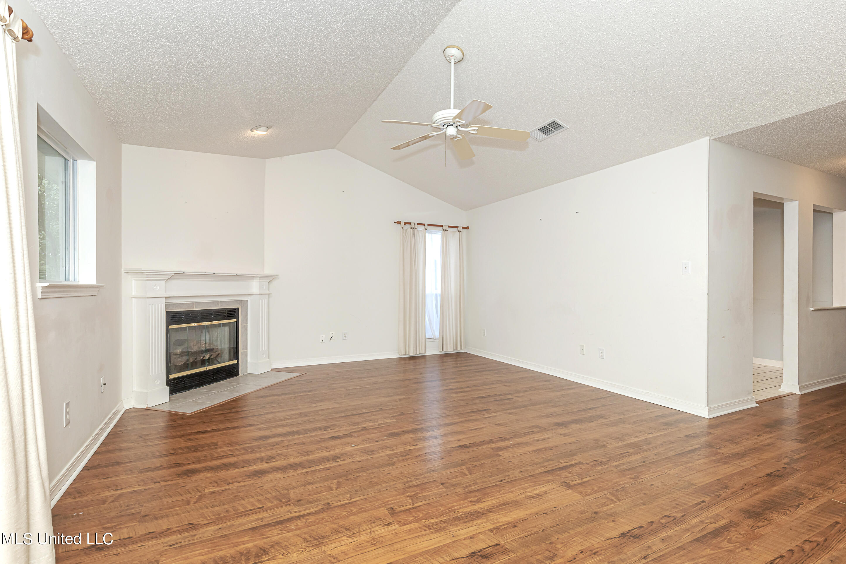 3621 Reeves Lane Ocean Springs, MS 39564 - Photo 22 of 51 IMG_2730