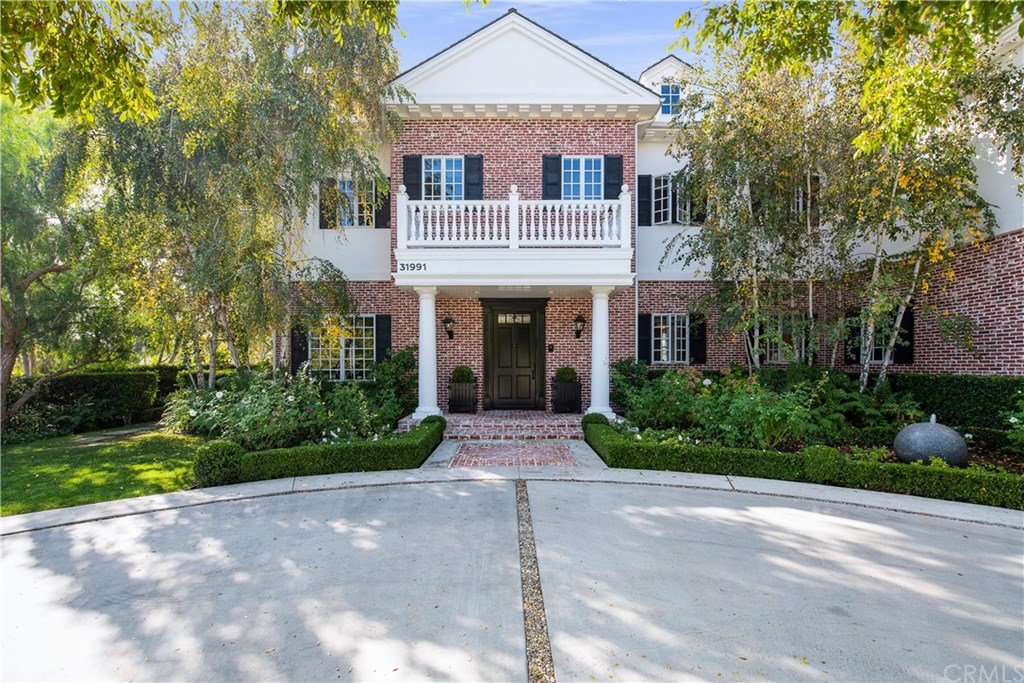 31991 Peppertree-Bend San Juan Capistrano, CA 92675 - Photo 2 of 74