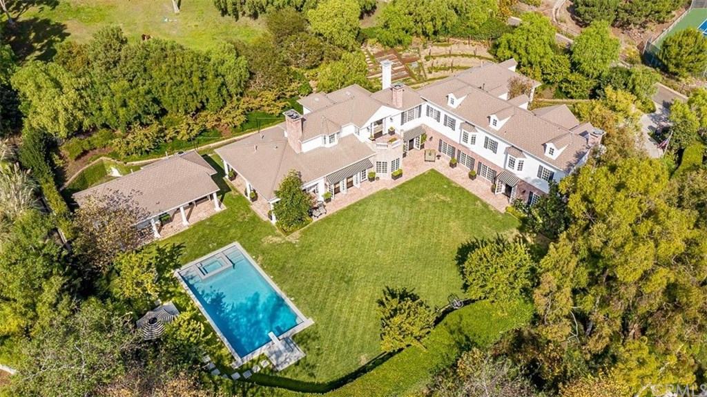 31991 Peppertree-Bend San Juan Capistrano, CA 92675 - Photo 4 of 74