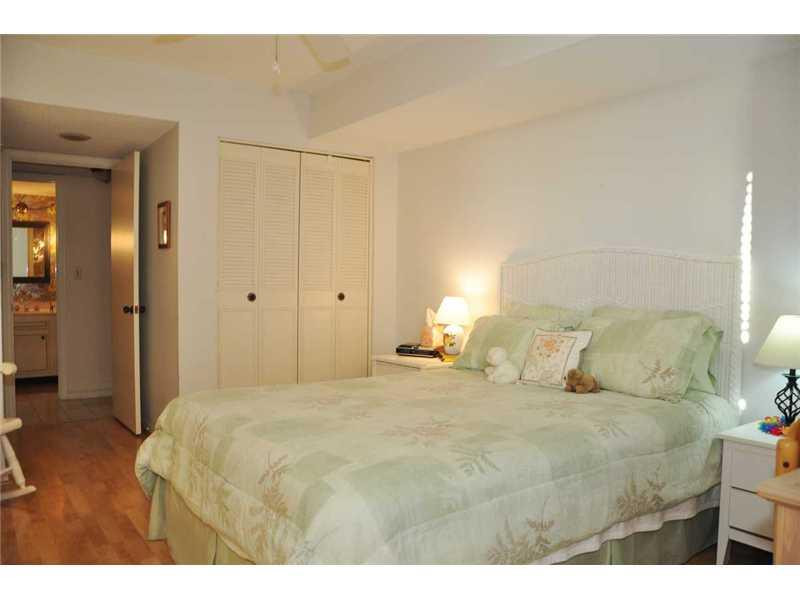 1000 South Ocean Boulevard, Unit 6F Pompano Beach, FL 33062 - Photo 13 of 33 Exterior Front