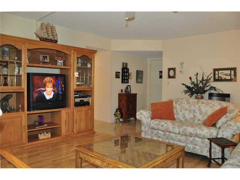 1000 South Ocean Boulevard, Unit 6F Pompano Beach, FL 33062 - Photo 16 of 33 Exterior Front