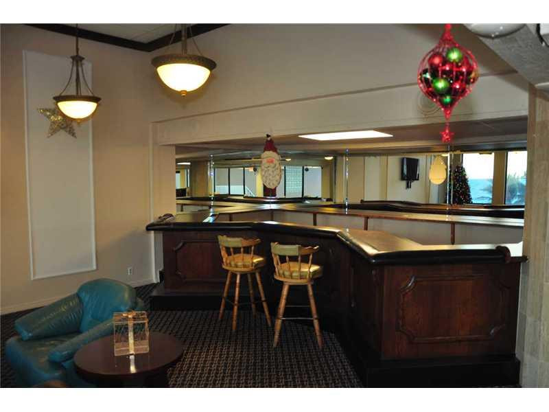 1000 South Ocean Boulevard, Unit 6F Pompano Beach, FL 33062 - Photo 28 of 33 Exterior Front