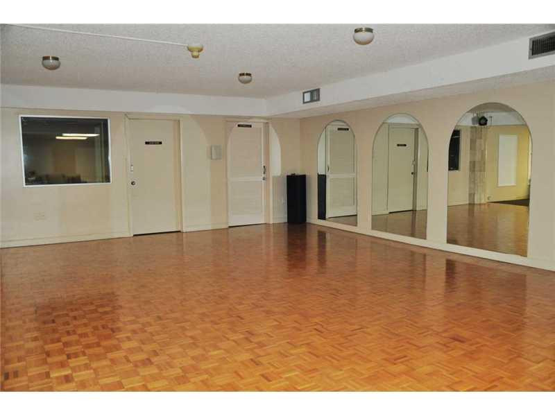 1000 South Ocean Boulevard, Unit 6F Pompano Beach, FL 33062 - Photo 29 of 33 Exterior Front